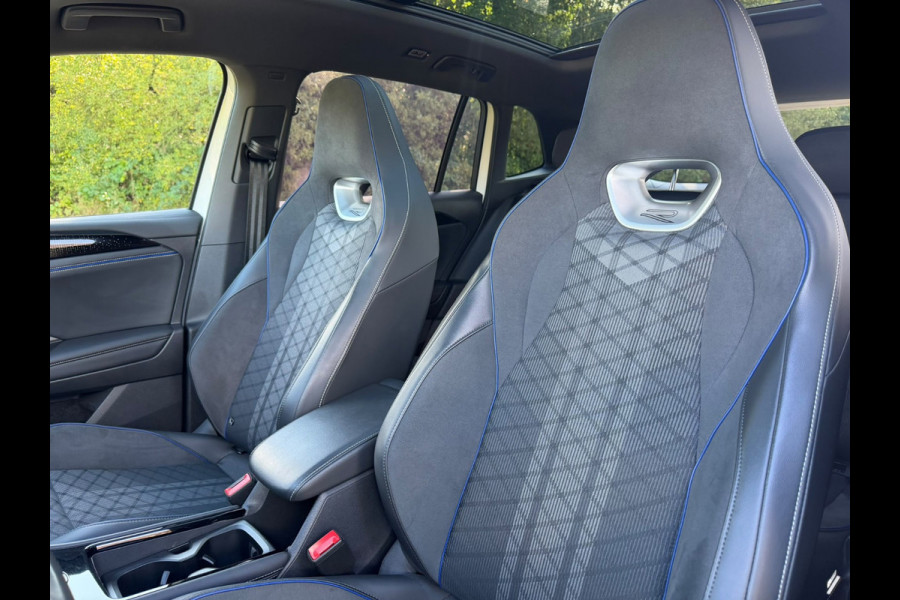 Volkswagen Tiguan 1.5 eHybrid R-Line Edition |IQ.Light |Panorama dak | Lichtmetalen Velgen 20"| Plug-in |Trekhaak| Stoelverwarming