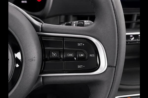 Fiat 500E 42 kWh DEMO ! Navigatie by Apple Carplay Android Auto camera Parkeersensoren rondom Dodehoekdetectie Cruise Control Stoelverwarming Keyless Entry Climate Control