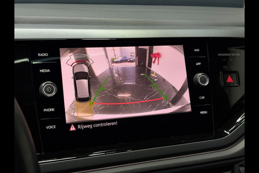Volkswagen Taigo 1.0 TSI R-Line Pano Keyless Trekhaak Camera Full Option