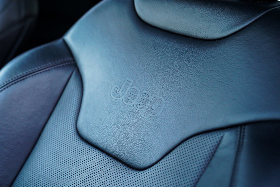 Jeep Compass 1.3T S | Panorama | Luxe Leder | Park Assist | Adaptieve Cruise LED | Achteruitrijcamera | Alpine Sound System |