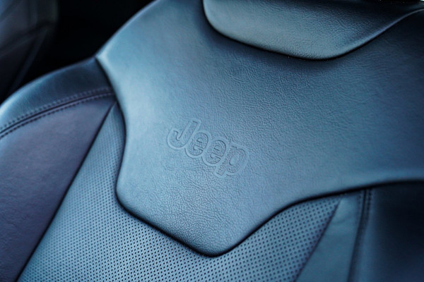 Jeep Compass 1.3T S | Panorama | Luxe Leder | Park Assist | Adaptieve Cruise LED | Achteruitrijcamera | Alpine Sound System |