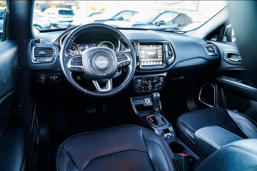 Jeep Compass 1.3T S | Panorama | Luxe Leder | Park Assist | Adaptieve Cruise LED | Achteruitrijcamera | Alpine Sound System |