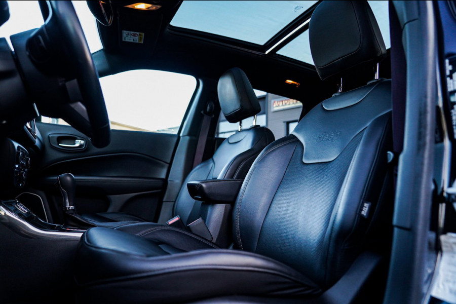 Jeep Compass 1.3T S | Panorama | Luxe Leder | Park Assist | Adaptieve Cruise LED | Achteruitrijcamera | Alpine Sound System |