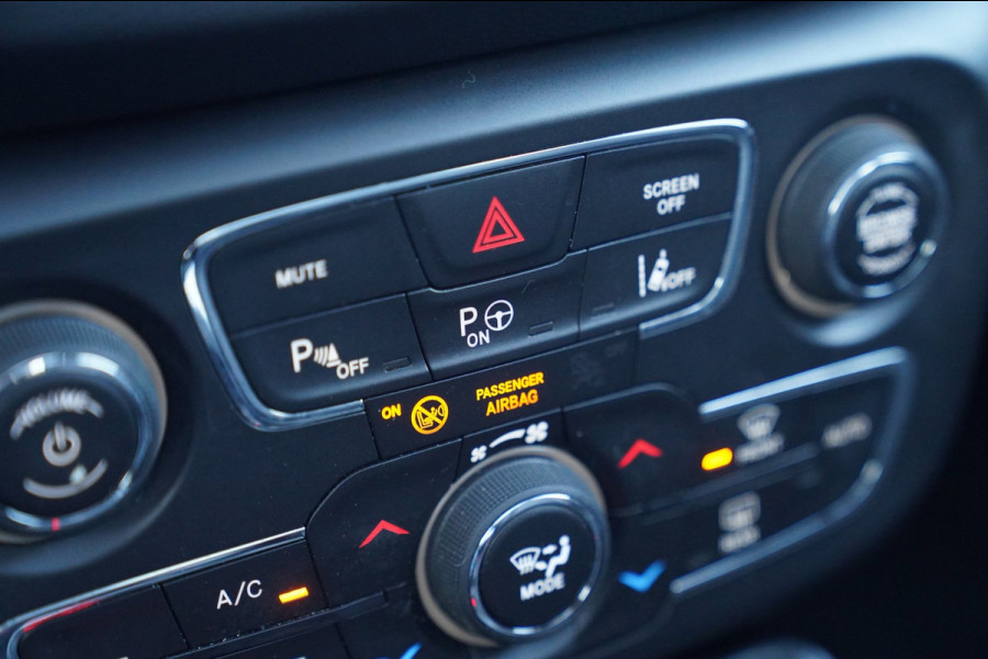Jeep Compass 1.3T S | Panorama | Luxe Leder | Park Assist | Adaptieve Cruise LED | Achteruitrijcamera | Alpine Sound System |