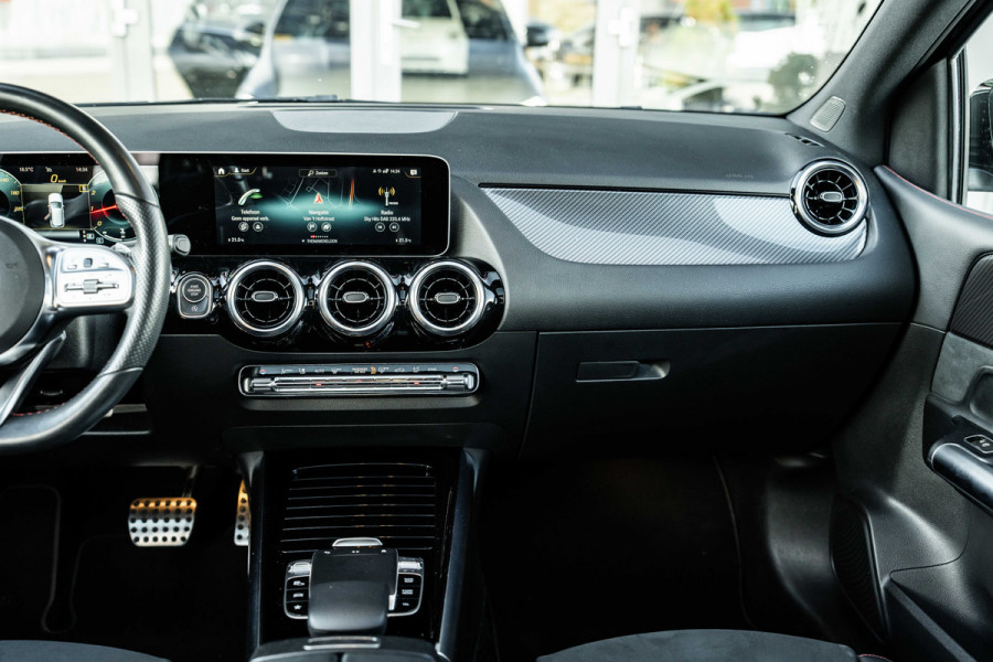 Mercedes-Benz B-Klasse 200 Business Solution AMG