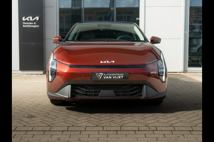 Kia EV4 Plus Advanced 58.3 kWh | DIRECT LEVERBAAR | Schuifkanteldak | Navigatie | Stoel en stuurverwarming | H&K | Elektrische achterklep