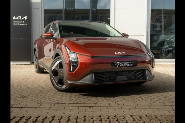 Kia EV4 Plus Advanced 58.3 kWh | DIRECT LEVERBAAR | Schuifkanteldak | Navigatie | Stoel en stuurverwarming | H&K | Elektrische achterklep