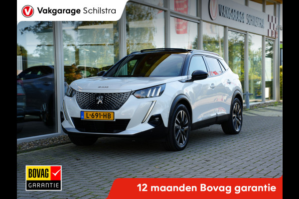 Peugeot e-2008 EV GT Pack 50 kWh SOH 95% | Panoramisch schuifdak | Apple Carplay/Android Auto | Voorstoelen verwarmd