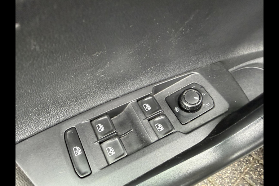 Volkswagen Polo 1.0 TSI DSG Comfortline | Navigatie | Parkeersensoren | DAB | Carplay |