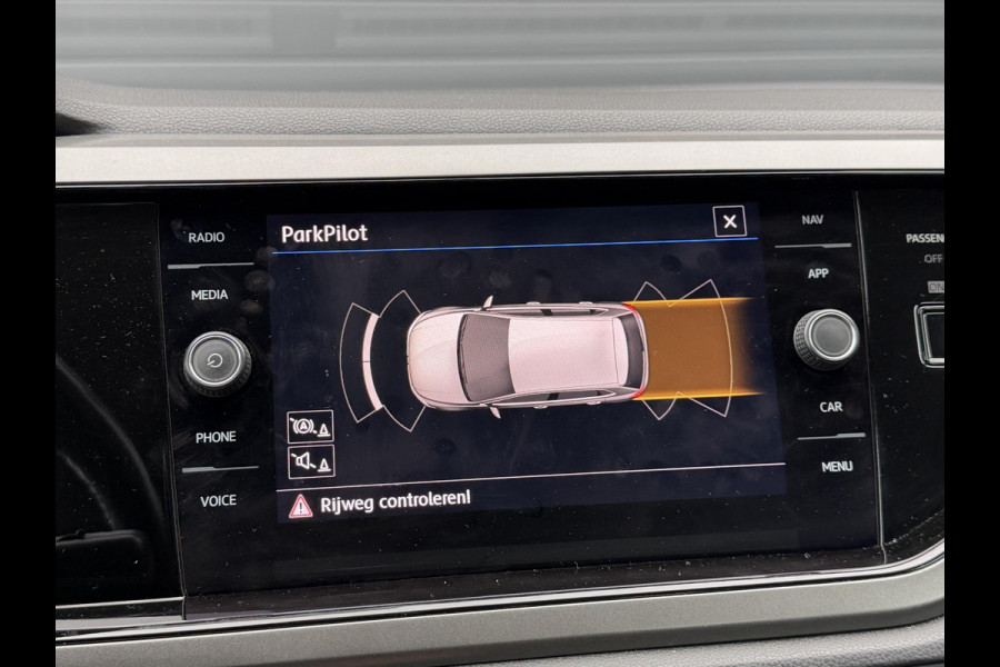 Volkswagen Polo 1.0 TSI DSG Comfortline | Navigatie | Parkeersensoren | DAB | Carplay |