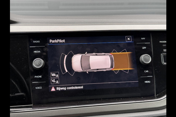 Volkswagen Polo 1.0 TSI DSG Comfortline | Navigatie | Parkeersensoren | DAB | Carplay |