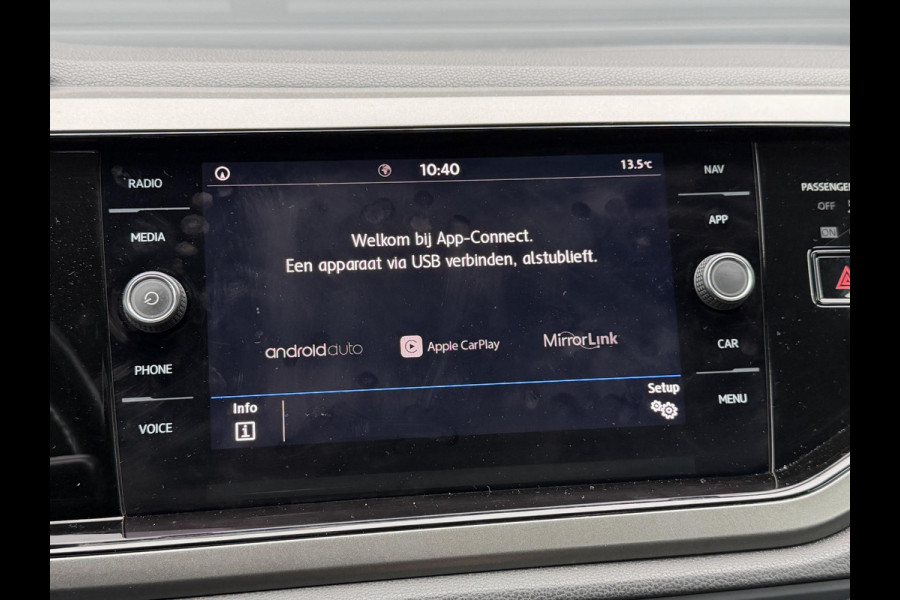Volkswagen Polo 1.0 TSI DSG Comfortline | Navigatie | Parkeersensoren | DAB | Carplay |