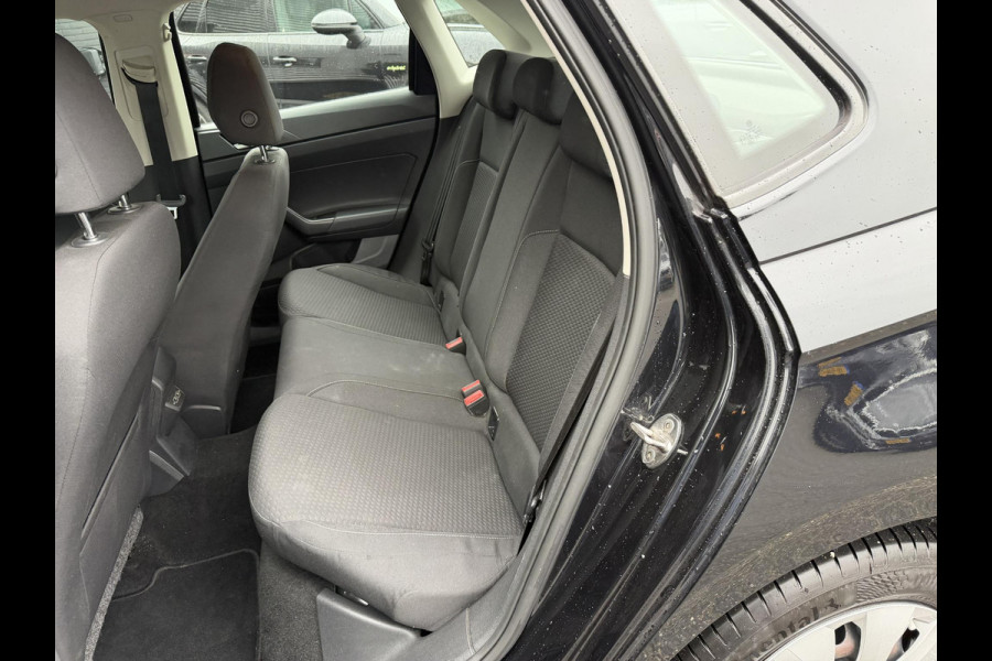 Volkswagen Polo 1.0 TSI DSG Comfortline | Navigatie | Parkeersensoren | DAB | Carplay |
