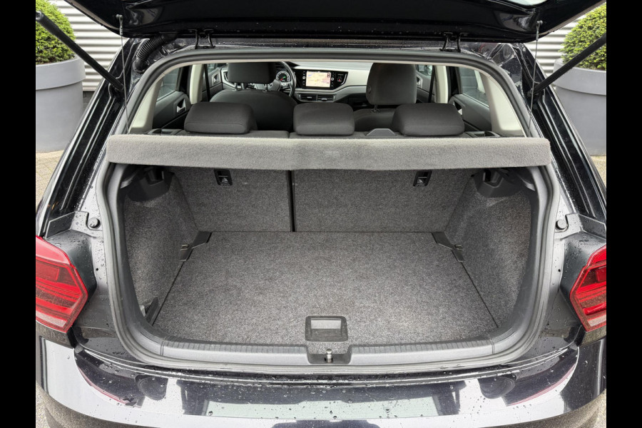Volkswagen Polo 1.0 TSI DSG Comfortline | Navigatie | Parkeersensoren | DAB | Carplay |