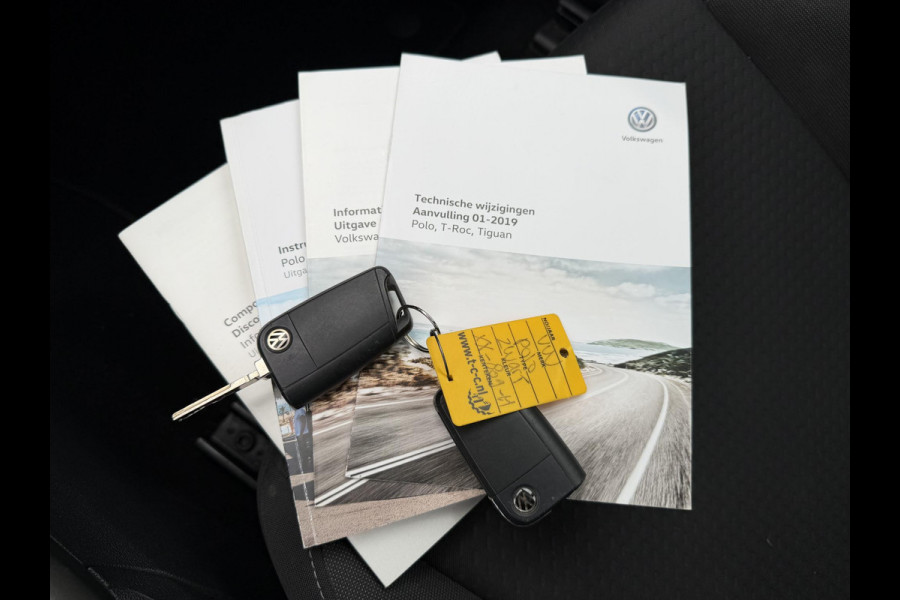 Volkswagen Polo 1.0 TSI DSG Comfortline | Navigatie | Parkeersensoren | DAB | Carplay |