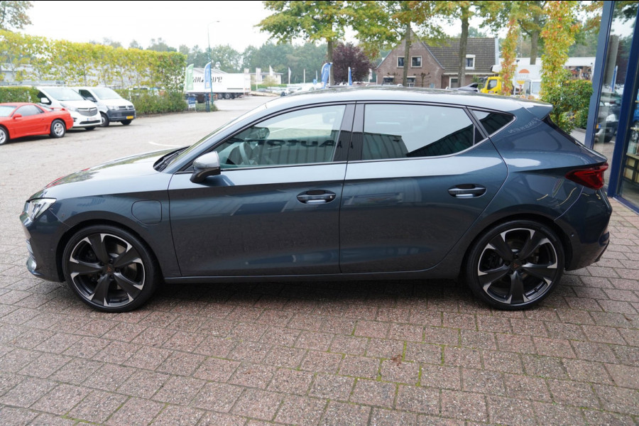 CUPRA Leon 1.4 e-Hybrid VZ Adrenaline | Prijs rijklaar incl. 12 mnd garantie | Stoel/Stuur verwarming Pdc Lmv Climate Carplay