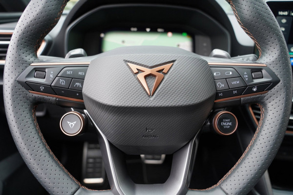 CUPRA Leon 1.4 e-Hybrid VZ Adrenaline | Prijs rijklaar incl. 12 mnd garantie | Stoel/Stuur verwarming Pdc Lmv Climate Carplay