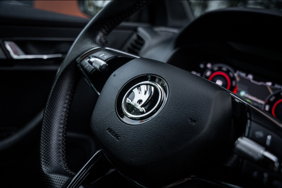 Škoda Karoq 1.5 TSI ACT Sportline Business | Autom. | Navi | PDC | Cruise | LED