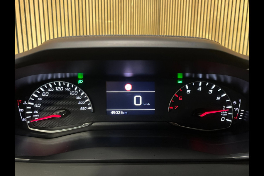 Peugeot 2008 1.2 PureTech Allure Pack|AFN.TREKHAAK|1/2 LEDER|CAMERA|CARPLAY|CRUISE+CLIMATE CONTROL|LANE-ASSIST|NAVIGATIE|DASHCAM|