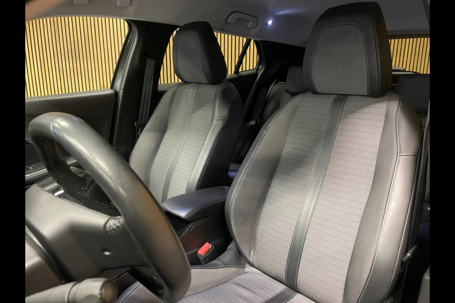 Peugeot 2008 1.2 PureTech Allure Pack|AFN.TREKHAAK|1/2 LEDER|CAMERA|CARPLAY|CRUISE+CLIMATE CONTROL|LANE-ASSIST|NAVIGATIE|DASHCAM|
