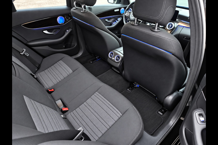 Mercedes-Benz C-Klasse Estate 180 Premium Pack Trekhaak! Camera! Burmester! Sfeerverlichting! Navi! Dab! Night Pakket!
