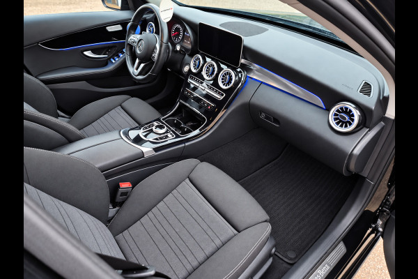 Mercedes-Benz C-Klasse Estate 180 Premium Pack Trekhaak! Camera! Burmester! Sfeerverlichting! Navi! Dab! Night Pakket!