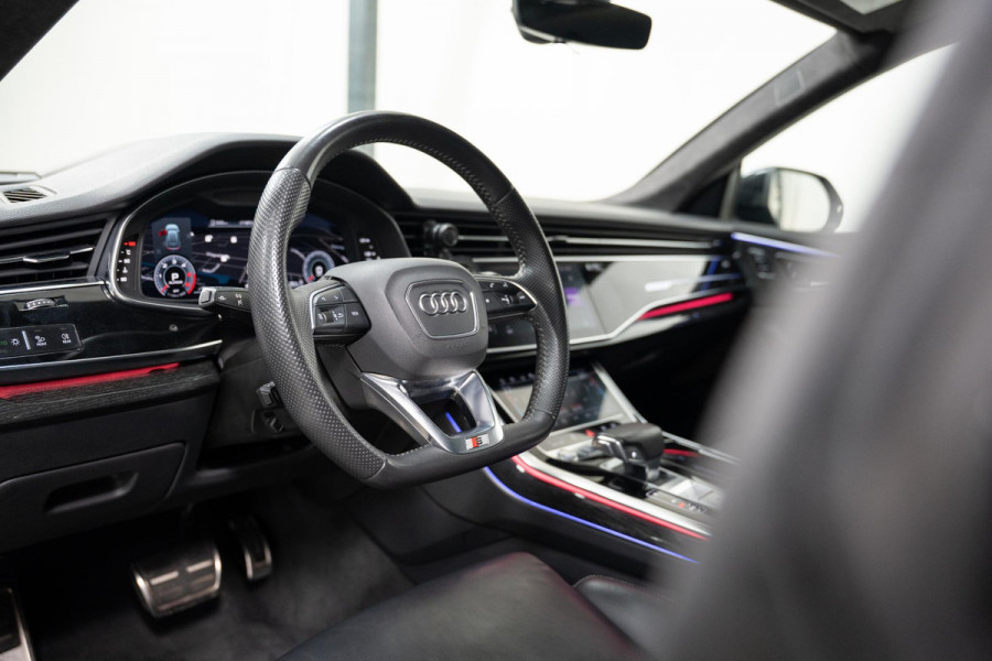 Audi Q8 50 TDI S-Line *BTW* FULL OPTION*LUCHTVERING*RS-ZETELS*TREKHAAK*