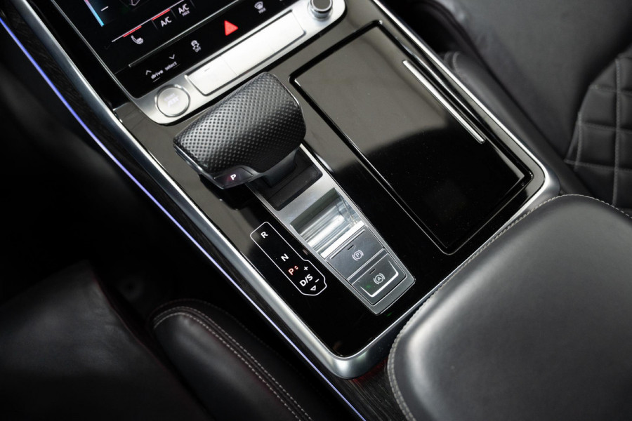 Audi Q8 50 TDI S-Line *BTW* FULL OPTION*LUCHTVERING*RS-ZETELS*TREKHAAK*