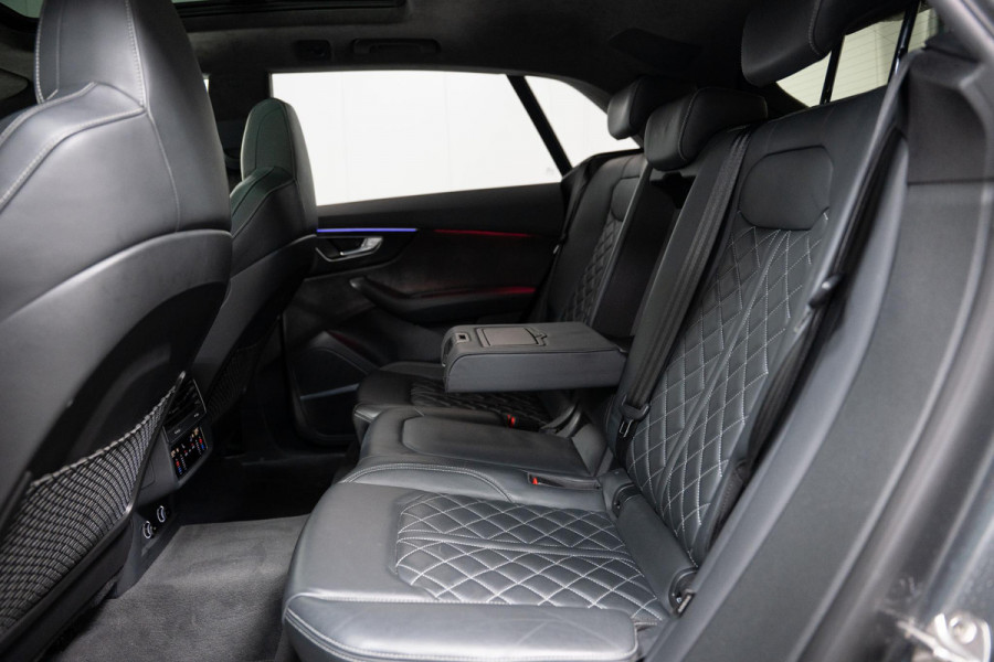 Audi Q8 50 TDI S-Line *BTW* FULL OPTION*LUCHTVERING*RS-ZETELS*TREKHAAK*