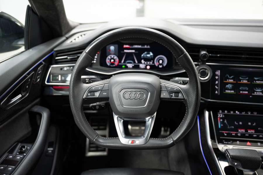 Audi Q8 50 TDI S-Line *BTW* FULL OPTION*LUCHTVERING*RS-ZETELS*TREKHAAK*