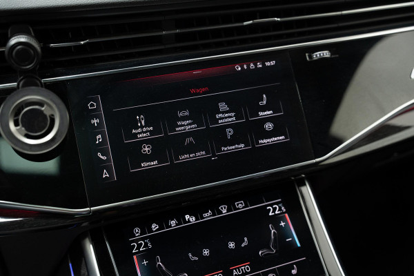 Audi Q8 50 TDI S-Line *BTW* FULL OPTION*LUCHTVERING*RS-ZETELS*TREKHAAK*