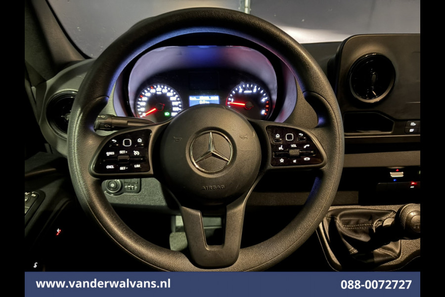 Mercedes-Benz Sprinter 317 CDI 170pk L3H2 Euro6 Airco | 360 Graden Camera | Navigatie | Chauffeursstoel | Apple Carplay Cruisecontrol, Android Auto, Stoelverwarming, 270 Graden Achterdeuren, Parkeersensoren, Bijrijdersbank