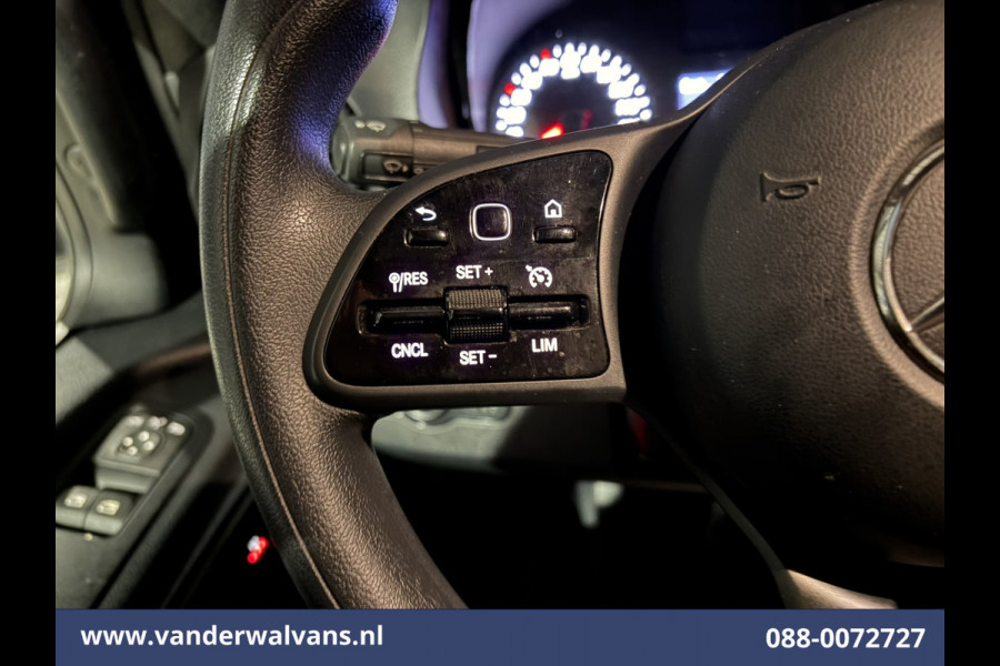 Mercedes-Benz Sprinter 317 CDI 170pk L3H2 Euro6 Airco | 360 Graden Camera | Navigatie | Chauffeursstoel | Apple Carplay Cruisecontrol, Android Auto, Stoelverwarming, 270 Graden Achterdeuren, Parkeersensoren, Bijrijdersbank