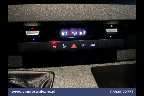 Mercedes-Benz Sprinter 317 CDI 170pk L3H2 Euro6 Airco | 360 Graden Camera | Navigatie | Chauffeursstoel | Apple Carplay Cruisecontrol, Android Auto, Stoelverwarming, 270 Graden Achterdeuren, Parkeersensoren, Bijrijdersbank