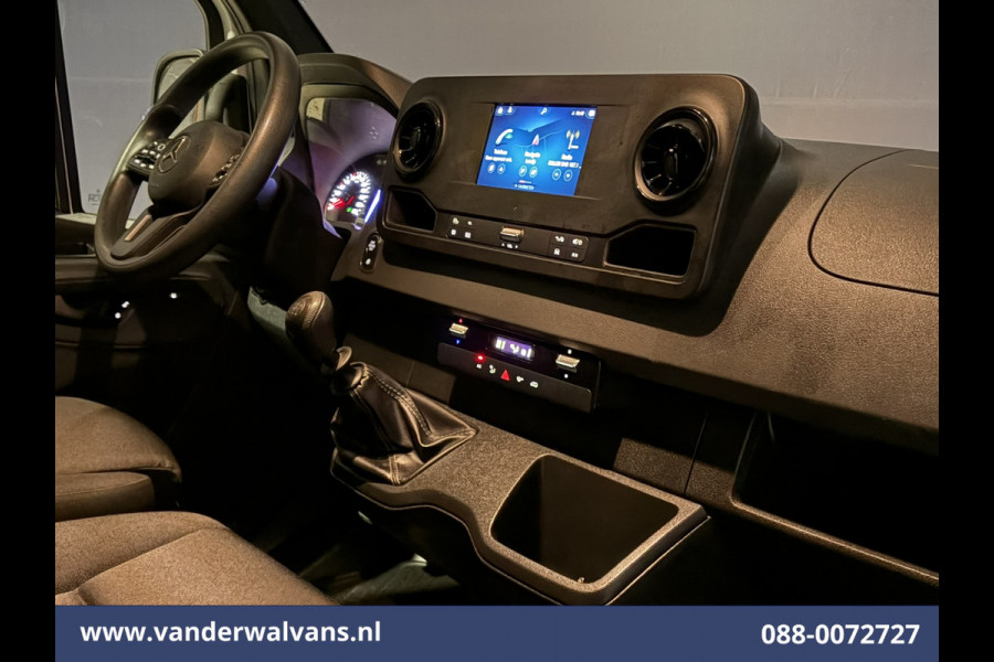 Mercedes-Benz Sprinter 317 CDI 170pk L3H2 Euro6 Airco | 360 Graden Camera | Navigatie | Chauffeursstoel | Apple Carplay Cruisecontrol, Android Auto, Stoelverwarming, 270 Graden Achterdeuren, Parkeersensoren, Bijrijdersbank