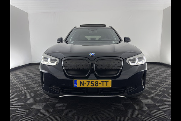 BMW iX3 High Executive 80 kWh [3-Fase-11kW] {SoH-99%} (INCL-BTW) Aut. *PANO | LEATHER | HARMAN/KARDON | ADAPTIVE-CRUISE | FULL-LED | BLINDSPOT | MEMORY-PACK | DIGI-COCKPIT | HEATED-SPORTSEATS | KEYLESS | CAMERA | DAB+ | TOWBAR | HEAD-UP | 20''AL