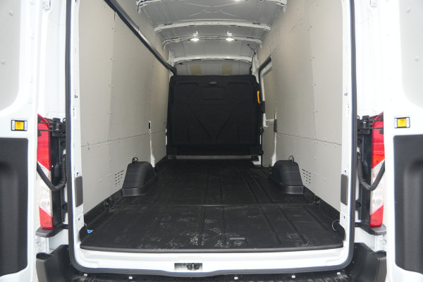 Ford Transit 350 2.0 TDCI L4H3 Trend RWD 130pk - Navi - PDC - Stoelverwarming - Elektr. bestuurdersstoel - Rijklaar