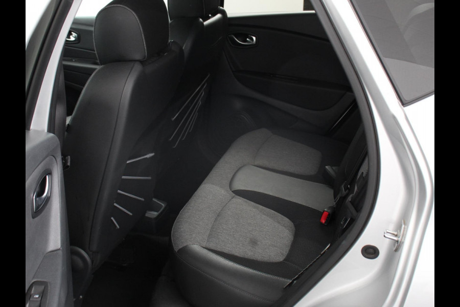 Renault Captur 1.3 TCe Intens Automaat Climate control, Navigatiesysteem, Achteruitrijcamera LM velgen Trekhaak