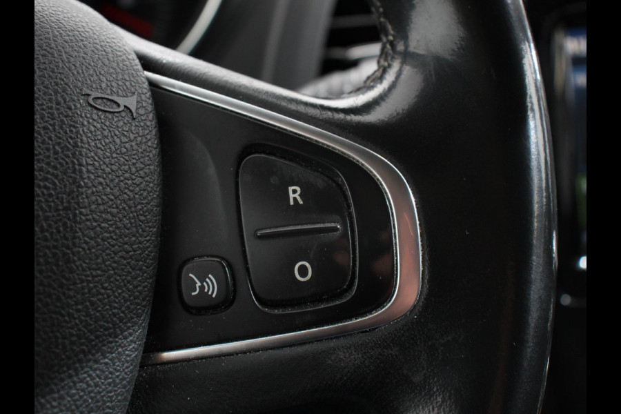 Renault Captur 1.3 TCe Intens Automaat Climate control, Navigatiesysteem, Achteruitrijcamera LM velgen Trekhaak