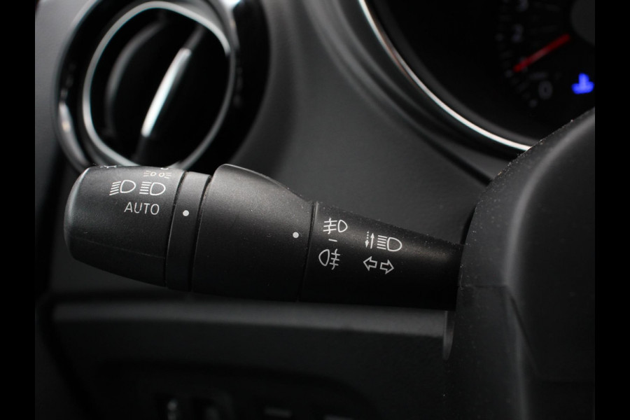 Renault Captur 1.3 TCe Intens Automaat Climate control, Navigatiesysteem, Achteruitrijcamera LM velgen Trekhaak
