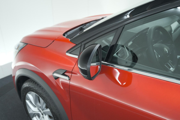 Renault Captur TCe 90 Intens | Navigatie | Camera | Parkeersensoren voor + achter | Apple Carplay