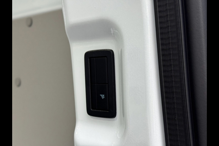 Ford Transit Custom 300 2.0 TDCI L1H1 Trend 136pk | CarPlay | Stuur + stoelverwarming | Camera | Cruise | Laadvloer | LED | #84939