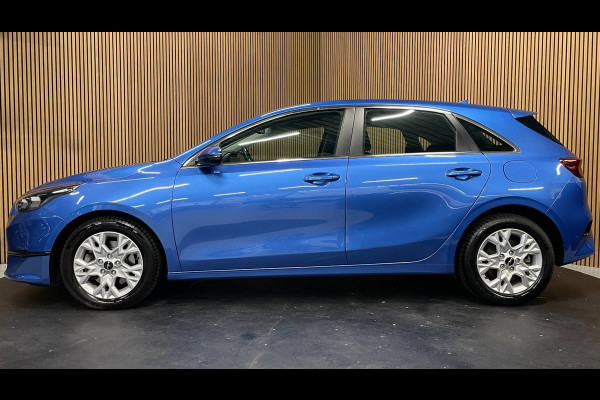 Kia Ceed 1.0 T-GDi MHEV DynamicLine|AUTOMAAT|CARPLAY|CAMERA|CRUISE+CLIMATE CONTROL|NAVIGATIE|LANE-ASSIST|PDC-A|NAP|NL-AUTO|IN.BTW|