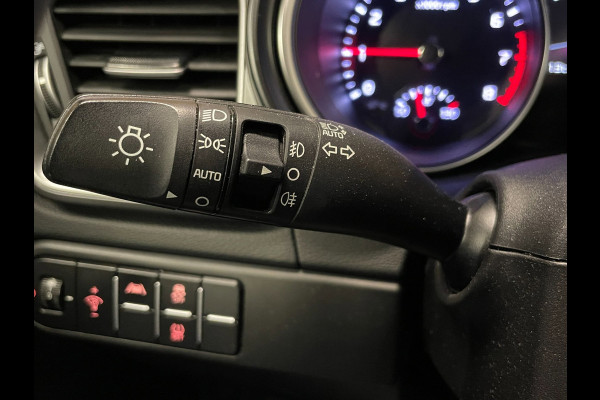 Kia Ceed 1.0 T-GDi MHEV DynamicLine|AUTOMAAT|CARPLAY|CAMERA|CRUISE+CLIMATE CONTROL|NAVIGATIE|LANE-ASSIST|PDC-A|NAP|NL-AUTO|IN.BTW|