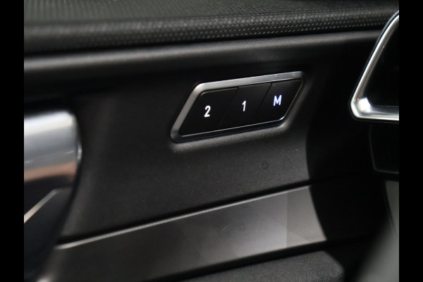 Lynk & Co 01 1.5 [SCHUIFKANTELDAK, TREKHAAK, APPLE CARPLAY, ANDROID, ADAPTIVE CRUISE CONTROL, STOELVERWARMING, MEMORY SEATS, CAMERA, DIGITAL DASH, INFINITY SOUND SYSTEM, DRAADLOOS OPLADEN, ELEKTRISCHE ACHTERK