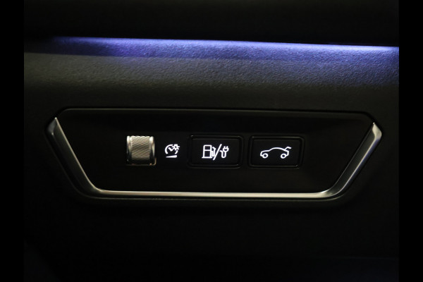 Lynk & Co 01 1.5 [SCHUIFKANTELDAK, TREKHAAK, APPLE CARPLAY, ANDROID, ADAPTIVE CRUISE CONTROL, STOELVERWARMING, MEMORY SEATS, CAMERA, DIGITAL DASH, INFINITY SOUND SYSTEM, DRAADLOOS OPLADEN, ELEKTRISCHE ACHTERK