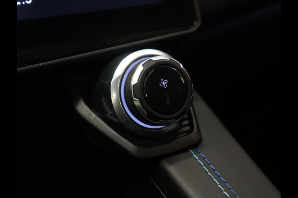 Lynk & Co 01 1.5 [SCHUIFKANTELDAK, TREKHAAK, APPLE CARPLAY, ANDROID, ADAPTIVE CRUISE CONTROL, STOELVERWARMING, MEMORY SEATS, CAMERA, DIGITAL DASH, INFINITY SOUND SYSTEM, DRAADLOOS OPLADEN, ELEKTRISCHE ACHTERK
