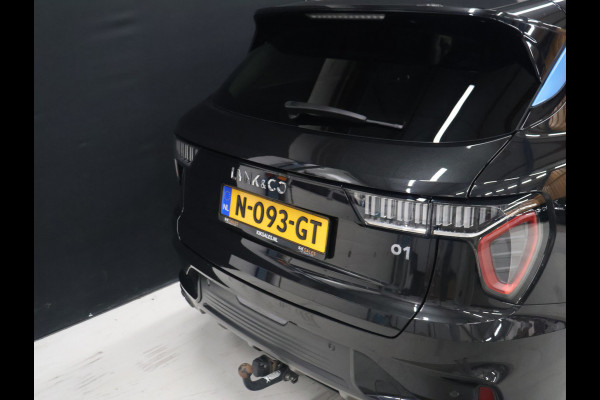 Lynk & Co 01 1.5 [SCHUIFKANTELDAK, TREKHAAK, APPLE CARPLAY, ANDROID, ADAPTIVE CRUISE CONTROL, STOELVERWARMING, MEMORY SEATS, CAMERA, DIGITAL DASH, INFINITY SOUND SYSTEM, DRAADLOOS OPLADEN, ELEKTRISCHE ACHTERK