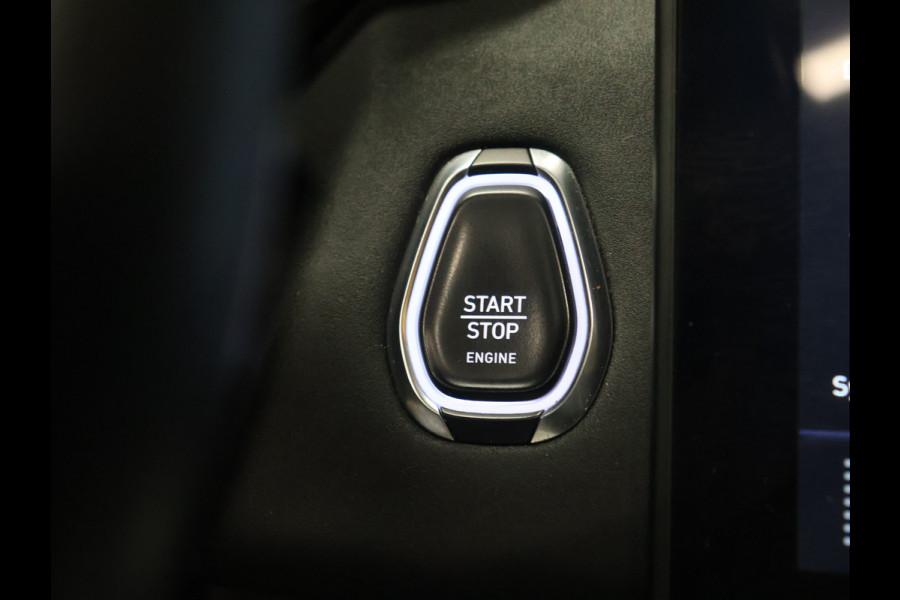 Lynk & Co 01 1.5 [SCHUIFKANTELDAK, TREKHAAK, APPLE CARPLAY, ANDROID, ADAPTIVE CRUISE CONTROL, STOELVERWARMING, MEMORY SEATS, CAMERA, DIGITAL DASH, INFINITY SOUND SYSTEM, DRAADLOOS OPLADEN, ELEKTRISCHE ACHTERK