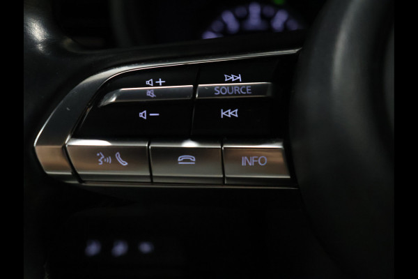 Mazda 3 2.0 e-SkyActiv-G M Hybrid 122 Comfort met Bose [APAPTIVE CRUISE CONTROL, APPLE CARPLAY, ANDROID, BOSE SOUND SYSTEM, MEMORY SEATS, STOELVERWARMING STUUR VERWARMING, CAMERA, PDC V+A, BLUETOOTH, LEDER, LED, ELEKTRISCHE ACHTERKLEP, NAVIGATIE,